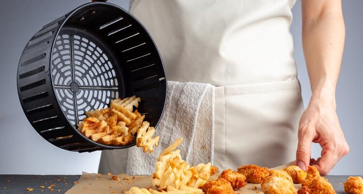 Exploring the Multifaceted Utility of Cestello cooking basket