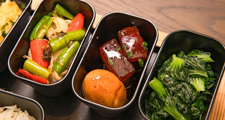 The Gatekeeper’s Diet: How to Eat Well and Stay Awake in a Guard Booth Gatekeeper’s Diet