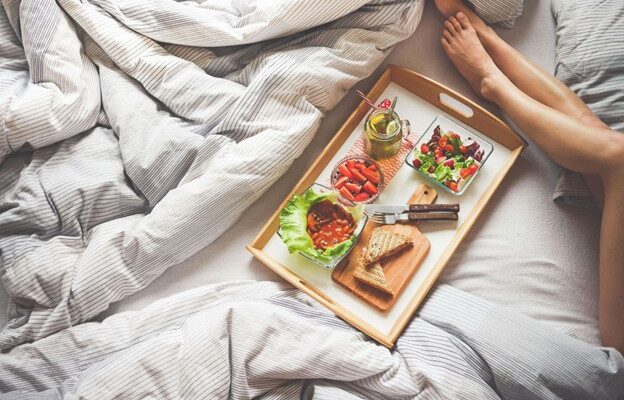 5 Mess-Free Breakfast in Bed Ideas That Will Save Your Sheets Breakfast